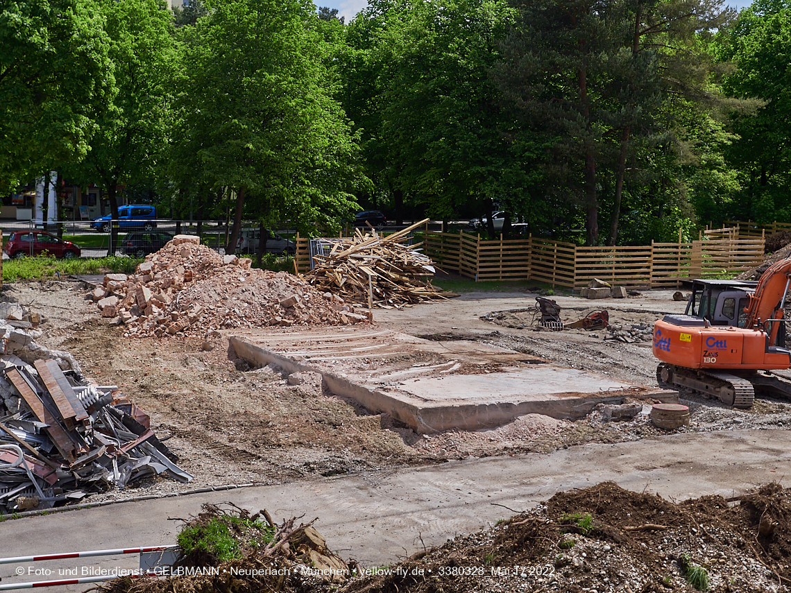 17.05.2022 - Baustelle am Haus für Kinder in Neuperlach